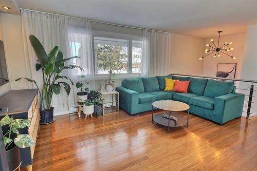 Living room - 548 Rue Filiatrault, Rouyn-Noranda, QC - Indoor Photo Showing Living Room