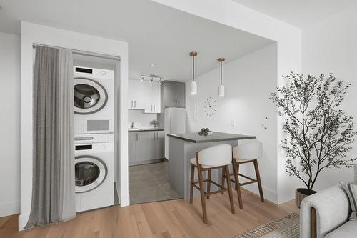 Cuisine - 606-600 Av. Wilfrid-Laurier, Québec (La Cité-Limoilou), QC - Indoor Photo Showing Laundry Room