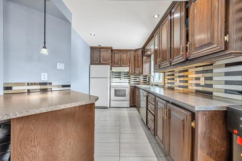 Kitchen - 1033 15E Avenue, Laval (Fabreville), QC - Indoor Photo Showing Kitchen