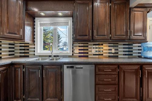 Kitchen - 1033 15E Avenue, Laval (Fabreville), QC - Indoor Photo Showing Kitchen With Double Sink