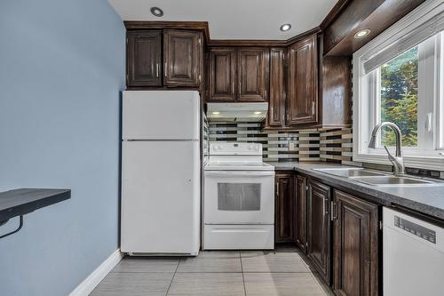 Kitchen - 1033 15E Avenue, Laval (Fabreville), QC - Indoor Photo Showing Kitchen With Double Sink