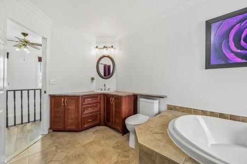 Bathroom - 1033 15E Avenue, Laval (Fabreville), QC - Indoor Photo Showing Bathroom