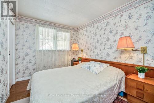 2 Laird Drive, Parry Sound, ON - Indoor Photo Showing Bedroom