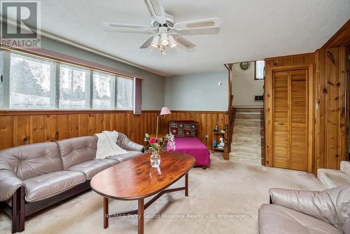2 Laird Drive, Parry Sound, ON - Indoor Photo Showing Living Room
