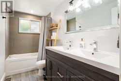 4 piece washroom on upper level - 