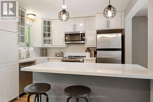 Beautiful, updated kitchen - 1 Bardadyn Court, St. Catharines (Lakeport), ON - Indoor Photo Showing Kitchen With Stainless Steel Kitchen With Upgraded Kitchen
