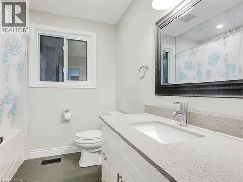 55 Silver Aspen Crescent, Kitchener, ON - Indoor Photo Showing Bathroom