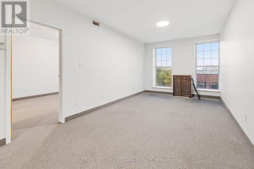 18 King Street W, Brockville, ON 