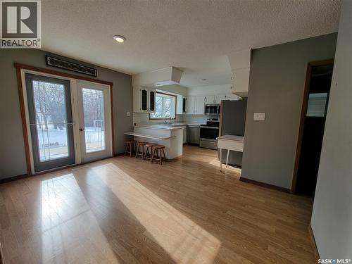 Carter Acreage, Luseland, SK - Indoor