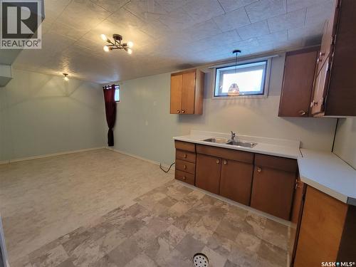 Carter Acreage, Luseland, SK - Indoor Photo Showing Kitchen With Double Sink