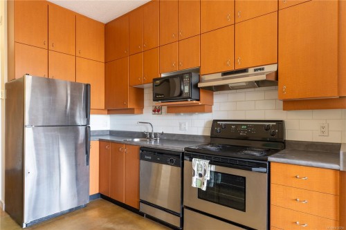 419-409 Swift St, Victoria, BC - Indoor Photo Showing Kitchen