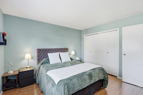 1850 Fleetwood Avenue, Kamloops, BC - Indoor Photo Showing Bedroom