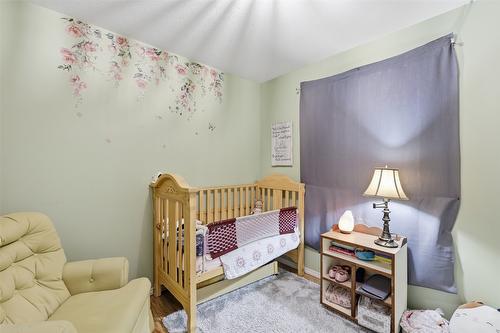 1850 Fleetwood Avenue, Kamloops, BC - Indoor Photo Showing Bedroom
