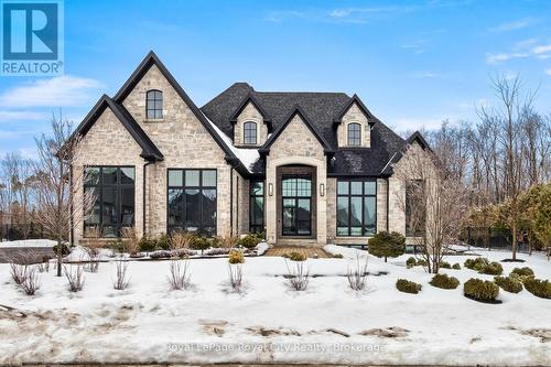 153 Heritage Lake Drive, Puslinch (Crieff/Aikensville/Killean), ON - Outdoor With Facade