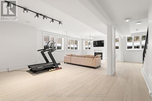 153 Heritage Lake Drive, Puslinch (Crieff/Aikensville/Killean), ON - Indoor Photo Showing Gym Room