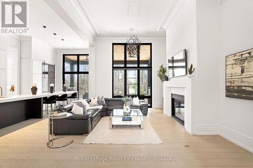 153 Heritage Lake Drive, Puslinch (Crieff/Aikensville/Killean), ON - Indoor With Fireplace