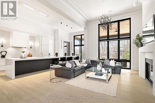 153 Heritage Lake Drive, Puslinch (Crieff/Aikensville/Killean), ON - Indoor With Fireplace