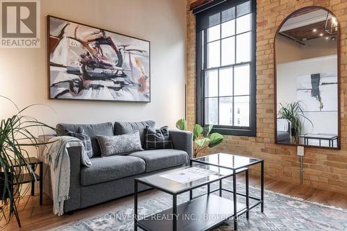 206 - 245 Downie Street, Stratford, ON - Indoor Photo Showing Living Room