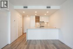 2101 4433 ALASKA STREET  Burnaby, BC V5C 5T3