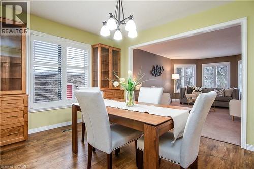 372 Gatestone Boulevard, Waterloo, ON - Indoor Photo Showing Dining Room