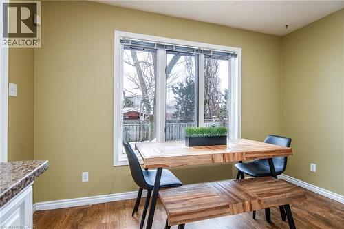 372 Gatestone Boulevard, Waterloo, ON - Indoor Photo Showing Dining Room