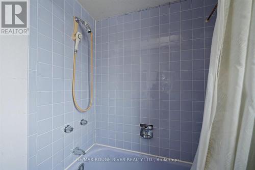 1277 Old Orchard Avenue, Pickering, ON - Indoor Photo Showing Bathroom