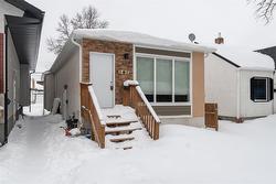 141 Pilgrim Avenue  Winnipeg, MB R2M 0L6