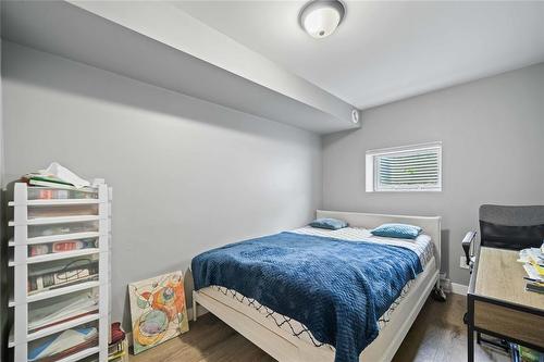 141 Pilgrim Avenue, Winnipeg, MB - Indoor Photo Showing Bedroom