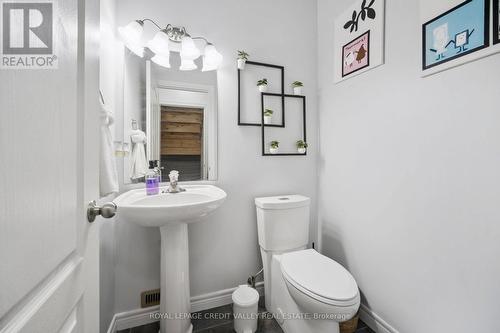 9 Peach Tree Boulevard, St. Thomas, ON - Indoor Photo Showing Bathroom