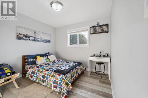 9 Peach Tree Boulevard, St. Thomas, ON - Indoor Photo Showing Bedroom