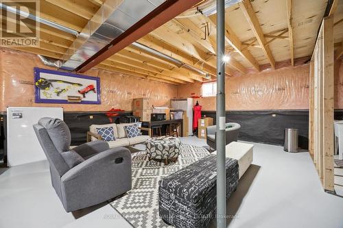 9 Peach Tree Boulevard, St. Thomas, ON - Indoor