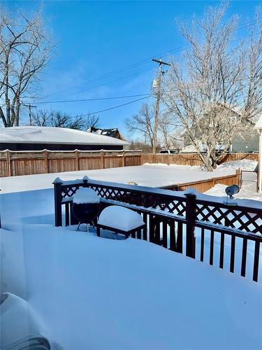 791 7Th Avenue S, Virden, MB - Outdoor