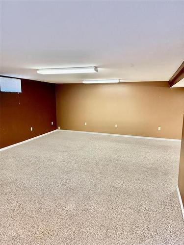 791 7Th Avenue S, Virden, MB - Outdoor