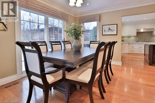 2289 Beejay Court, Mississauga, ON - Indoor Photo Showing Dining Room