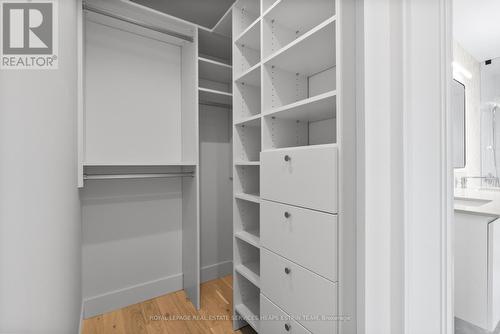 409 - 1414 Bayview Avenue, Toronto, ON - Indoor With Storage