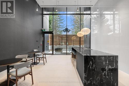 409 - 1414 Bayview Avenue, Toronto, ON - Indoor