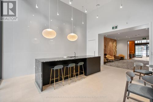 409 - 1414 Bayview Avenue, Toronto, ON - Indoor Photo Showing Other Room