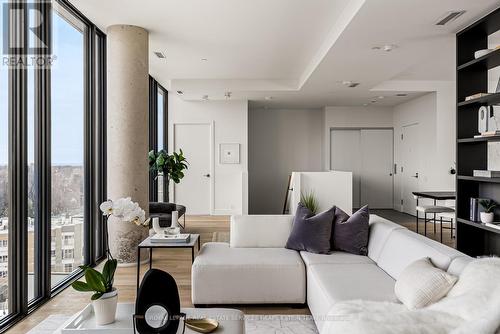 Ph 03 - 1414 Bayview Avenue, Toronto, ON - Indoor Photo Showing Living Room