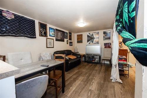 683 Toronto St, Winnipeg, MB 