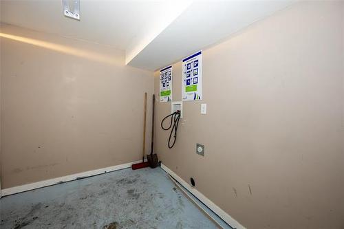 683 Toronto St, Winnipeg, MB 