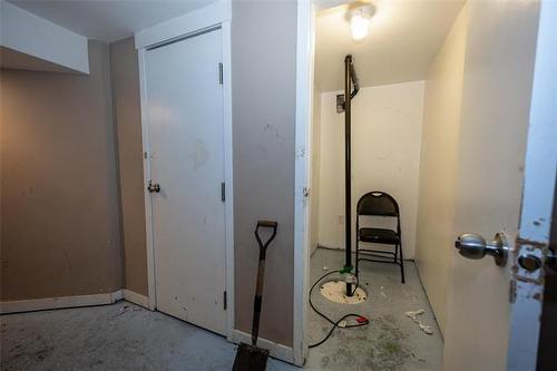 683 Toronto St, Winnipeg, MB 