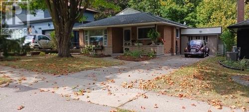 14 Hearth Crescent, Kitchener, ON - Outdoor