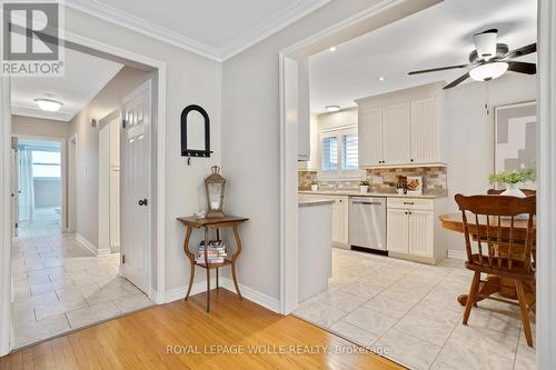 14 Hearth Crescent, Kitchener, ON - Indoor Photo Showing Kitchen