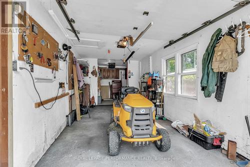 21052 Birch Avenue, South Glengarry, ON - Indoor Photo Showing Garage