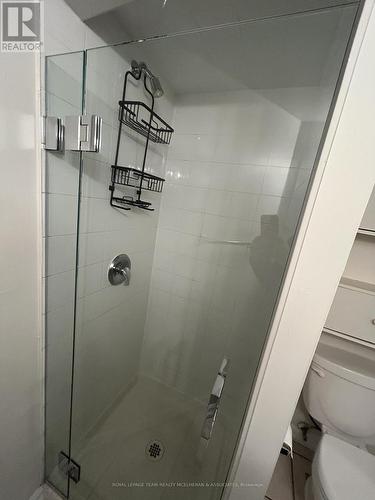 90 Queen Elizabeth Drive, Ottawa, ON - Indoor Photo Showing Bathroom
