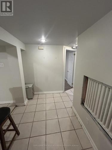 90 Queen Elizabeth Drive, Ottawa, ON - Indoor