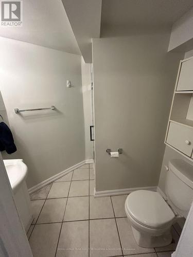 90 Queen Elizabeth Drive, Ottawa, ON - Indoor Photo Showing Bathroom