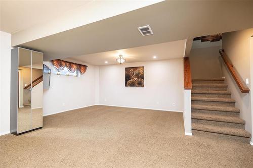 29 99 Keslar Road, Winnipeg, MB - Indoor