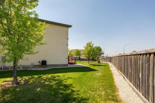 29 99 Keslar Road, Winnipeg, MB - Outdoor