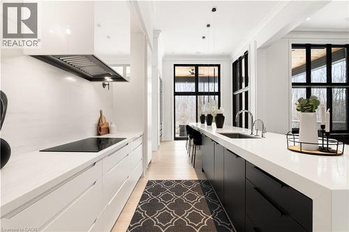 153 Heritage Lake Drive, Puslinch, ON - Indoor Photo Showing Kitchen With Upgraded Kitchen